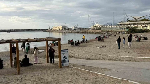 Kuşadası'nda Fırtına Sonrası Güneş Açtı