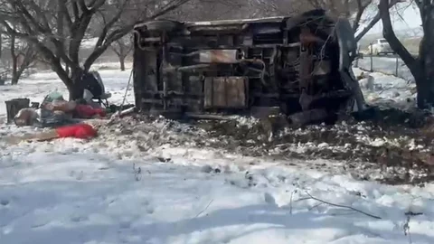 Malatya'da Minibüs Kayısı Bahçesine Uçtu