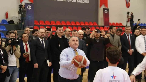 Eskişehir'de Bakan Bak'ın Spor Performansı