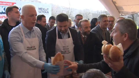 Kağıthane’de 25 Bin Kişiye Balık Ekmek İkramı