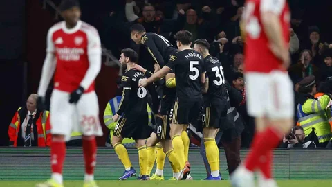 Manchester United, Arsenal'ı Yendi