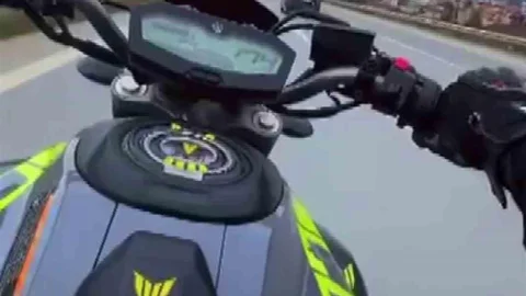 Hatay'da Motosikletli Hız Tutkunu