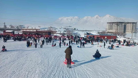Bitlis'te Kayak Merkezlerine Yoğun İlgi Var