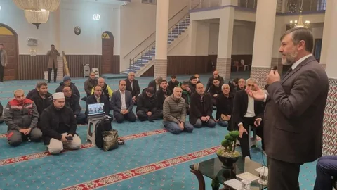 İskenderun'da Umre Semineri Düzenlendi