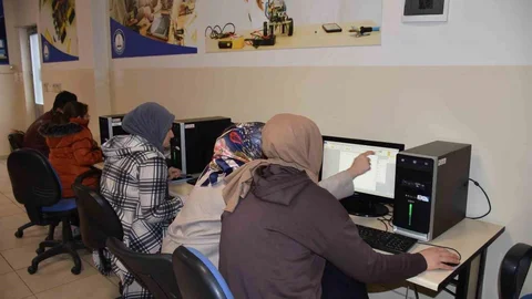 Kadınlar ve Çocuklar Hayallerini Tasarlıyor