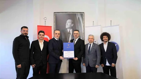 İzmir Ekonomi Üniversitesi'ne Akreditasyon Tescili