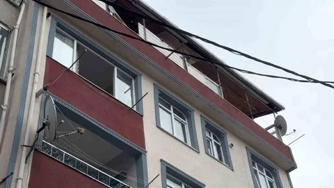 Bağcılar'da Üç Kişi Karbonmonoksit Zehirlenmesinden Hayatını Kaybetti