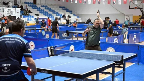 Mersin'de Masa Tenisi Turnuvası Tamamlandı