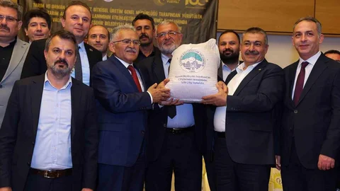 Kayseri'de Çiftçilere Tohum Desteği Verildi