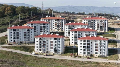 Yalova'da Sosyal Konut Paylaşımı Yapıldı