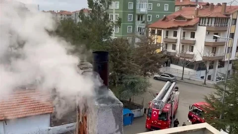 Isparta'da Evin Bacasında Yangın Çıktı