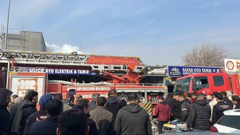 Yangın Anını Görüntülemek İçin Yarıştılar