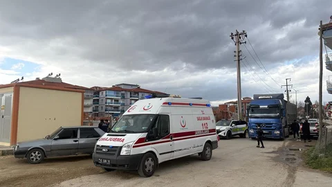 Manisa'da Üç Tekerlekli Bisiklet Devrildi