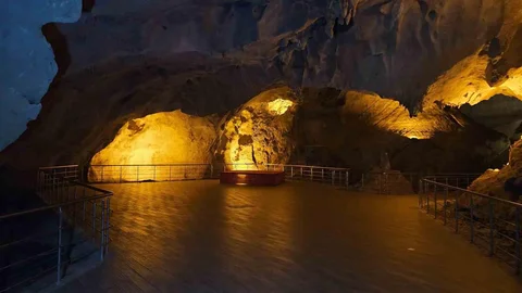 Zonguldak'ta Gökgöl Mağarası Ziyaretçi Rekoru