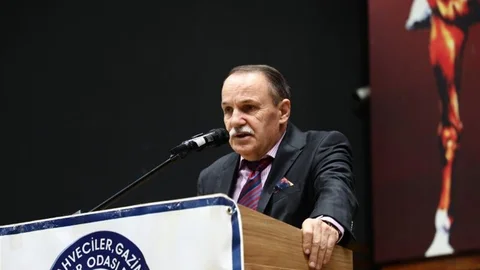 Edremit Kahveciler Odası'nda Yeniden Başkan Seçildi