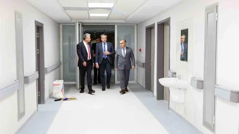 Kayseri'de Hastane Yenileme Çalışmaları Devam Ediyor