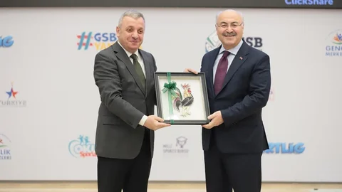 Vali Köşger'in Girişimcilik Vurgusu