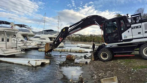Bodrum'da 100 Tekne Kaldırıldı