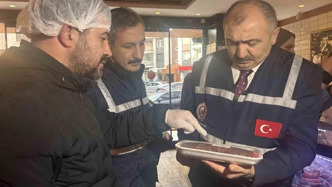 Ataşehir'de Gıda Denetimi Yapıldı