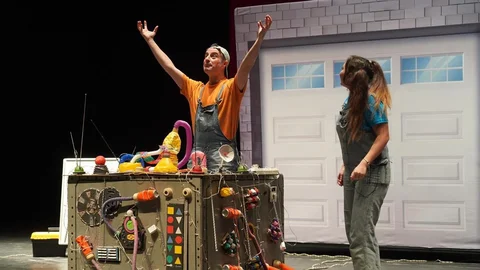 Bilecik'te Çocuklar Eğlenceli Bir Gösteri İzledi