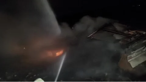 Mardin'de Devrilen Tırda Yangın Çıktı