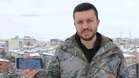 Eksi 20 Derecede Domuzlar Suya Girdi