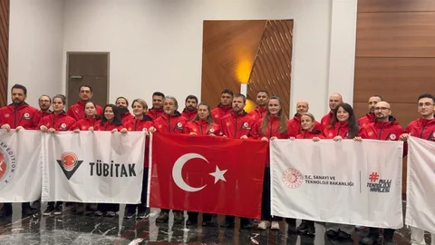 Bilim İnsanları Antarktika'ya Gidiyor