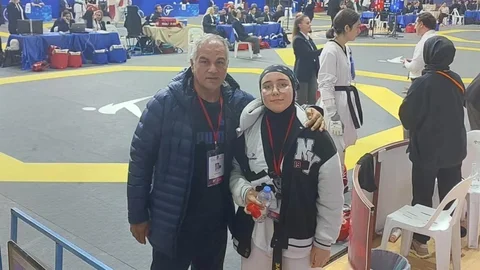 Köyceğizli Taekwondocu Azra Karakaş Türkiye Şampiyonası Vizesi Aldı