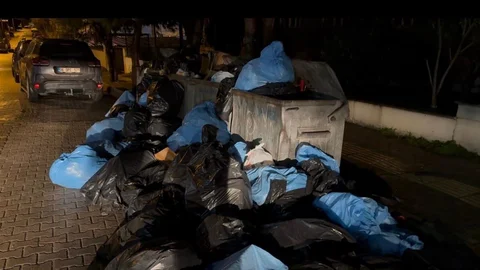 Bandırma'da Çöp Yığınları Tepki Çekti