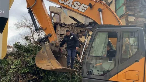 Bolu'da Türk Bayrağına Saygı Duyuldu