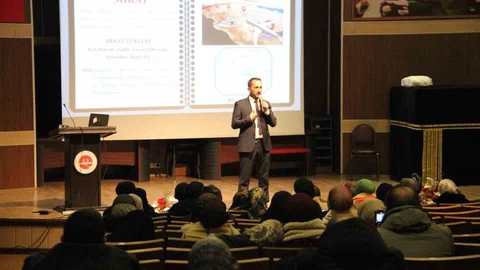 Erzurum'da Umre Bilgilendirme Semineri