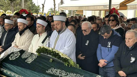 Seha Okuş Son Yolculuğuna Uğurlandı