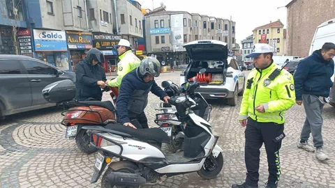 Edirne'de Motosiklet Sürücülerine Denetim Yapıldı