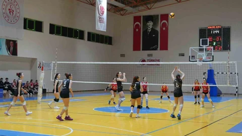 4. Geleneksel Yıldız Kızlar Voleybol Turnuvası Başladı