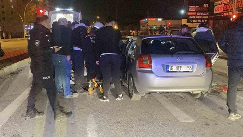 Çorum'da Trafik Kazası: Yaralı Sürücü Kurtarıldı
