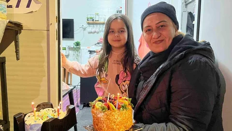 Alya'nın Sürpriz Doğum Günü Kutlandı