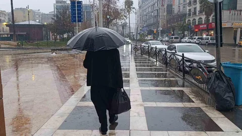 Şanlıurfa’da Sağanak Yağış Devam Ediyor