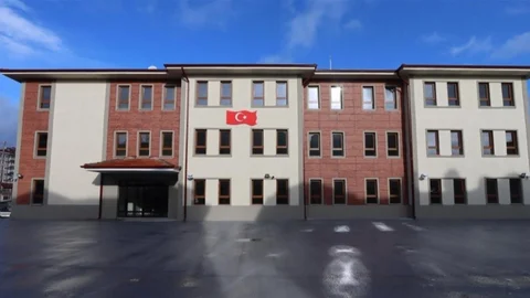 Kütahya'da Eğitime Yatırım Devam Ediyor