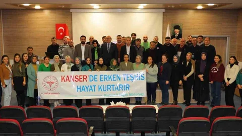 Serviks Kanserinde Erken Tanının Önemi Bayburt'ta Anlatıldı