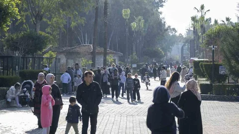 Tarsus Doğa Parkı Yüzlerce Ziyaretçiyi Ağırlıyor