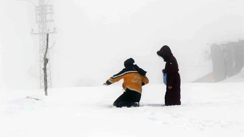Erzincan'da Paletli Ambulanslar Görevde