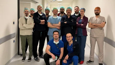 Kütahya'da Ses Teli Felci Ameliyatı Başarıyla Gerçekleşti