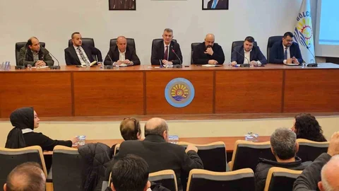 Gölcük’te Yatırım Toplantısı Gerçekleşti