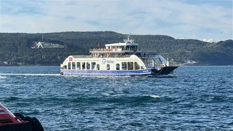 Bozcaada ve Gökçeada Feribot Seferleri İptal Edildi
