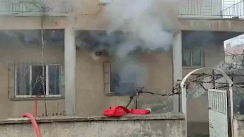 Kırıkkale'de İtfaiye Ekipleri Yangını Söndürdü