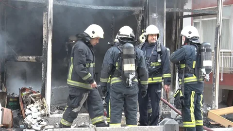 Antalya'da Mobilya İmalathanesi Yangını