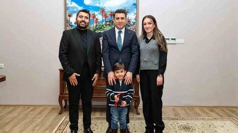 Tunceli'de Vali Aygöl Halkla Buluştu