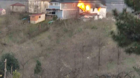 Giresun'da İki Katlı Ev Yandı