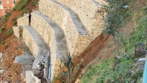 Rize'de İstinat Duvarı Çöktü