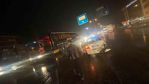 Konya'da Tır ve Otomobil Kazası